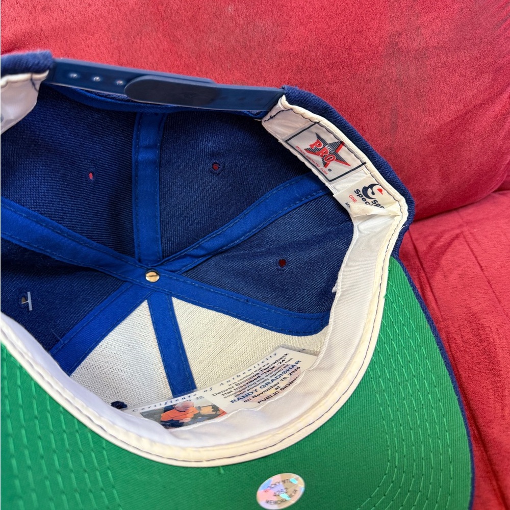 Denver Broncos Cap signed by Randy Gradishar - Picture 2 of 3